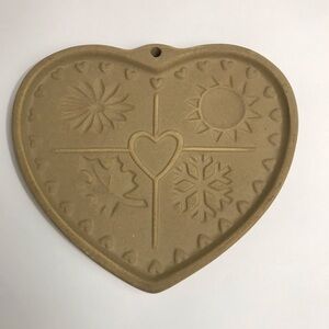 Pampered chef seasons of heart cookie mold
